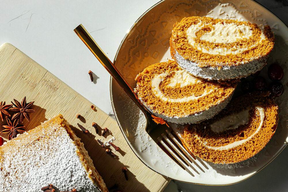 Pumpkin Spice Roll: A Fall-tastic Twist on Comfort Baking