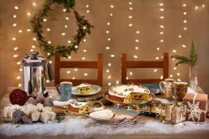 The Holidays Are Coming! Elegant Dishes For Your Christmas Table